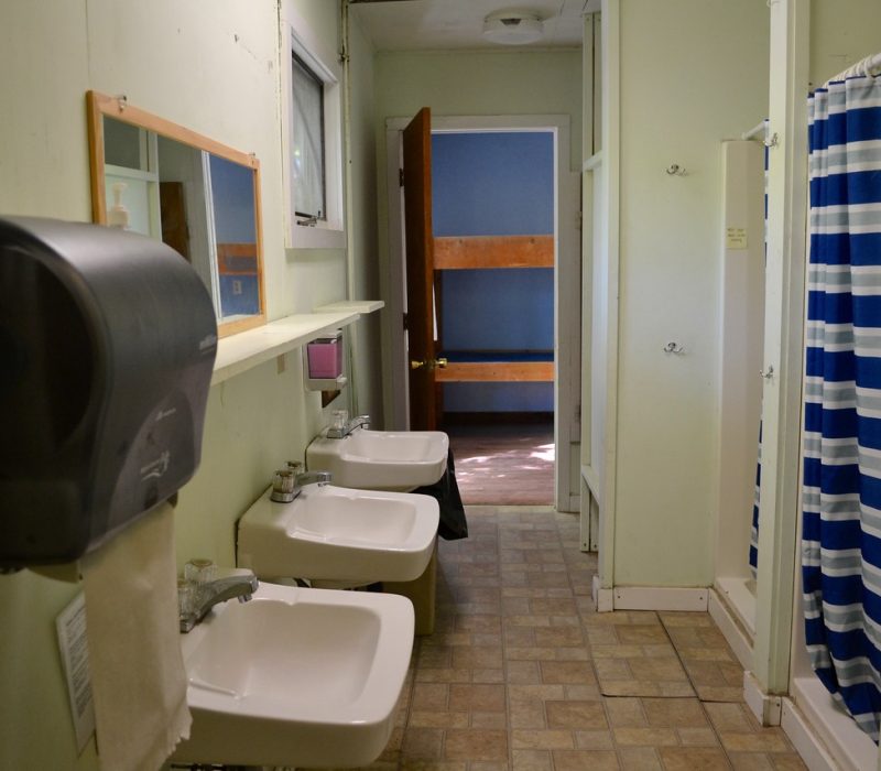 Abnaki-Bathroom