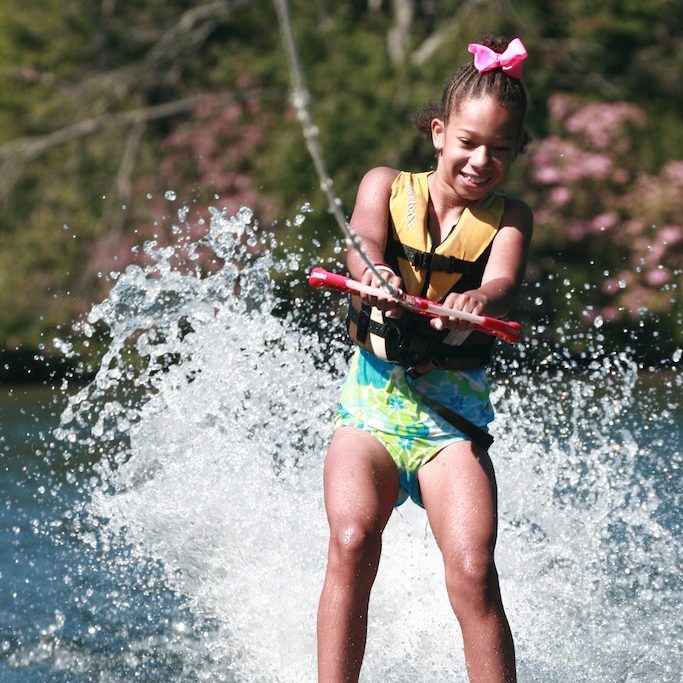 Ayana-Waterskiing